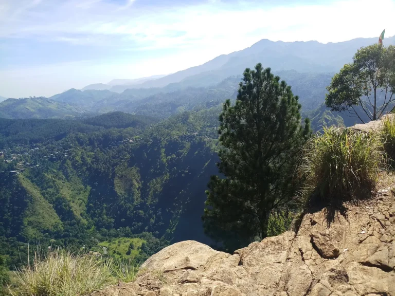 Scenic Ella, Sri Lanka – Island Walkers